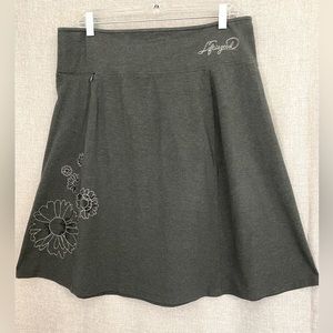 Life is Good Gray Embroidered Floral Pull On Stretch Knit Skirt Size L Large